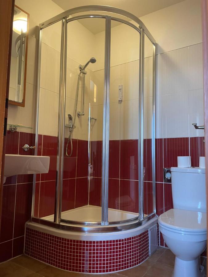 Triple Room,1252937872:JPEG