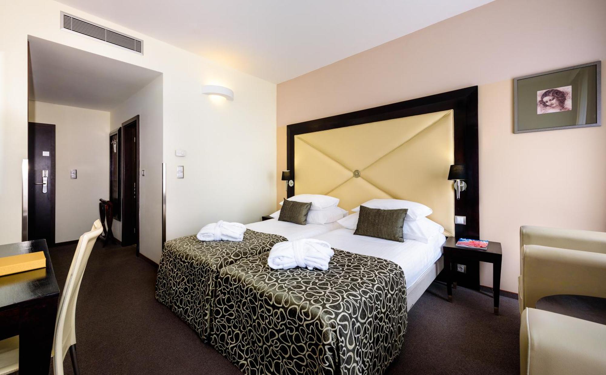 Doppelzimmer mit Zustellbett
