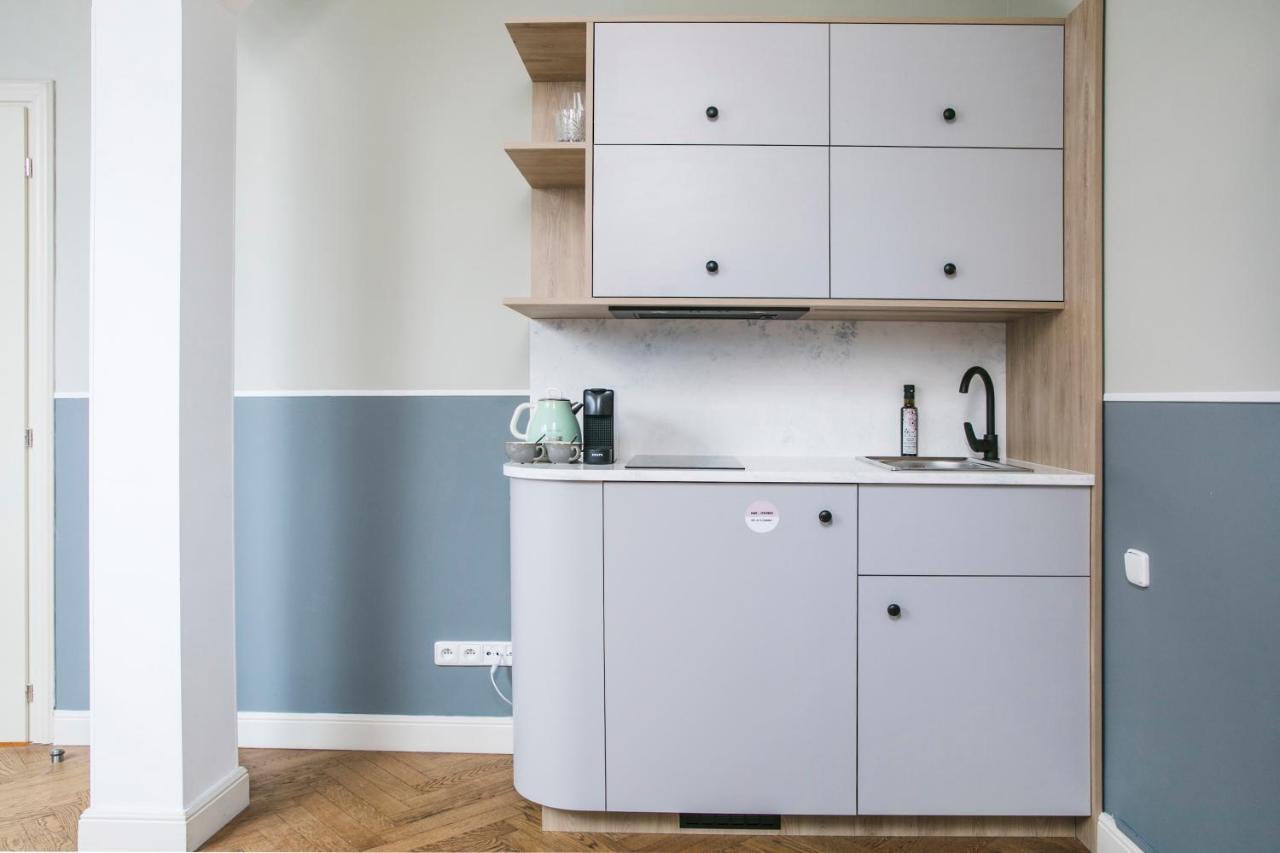Extra Large Studio Kitchenette Extra Bed