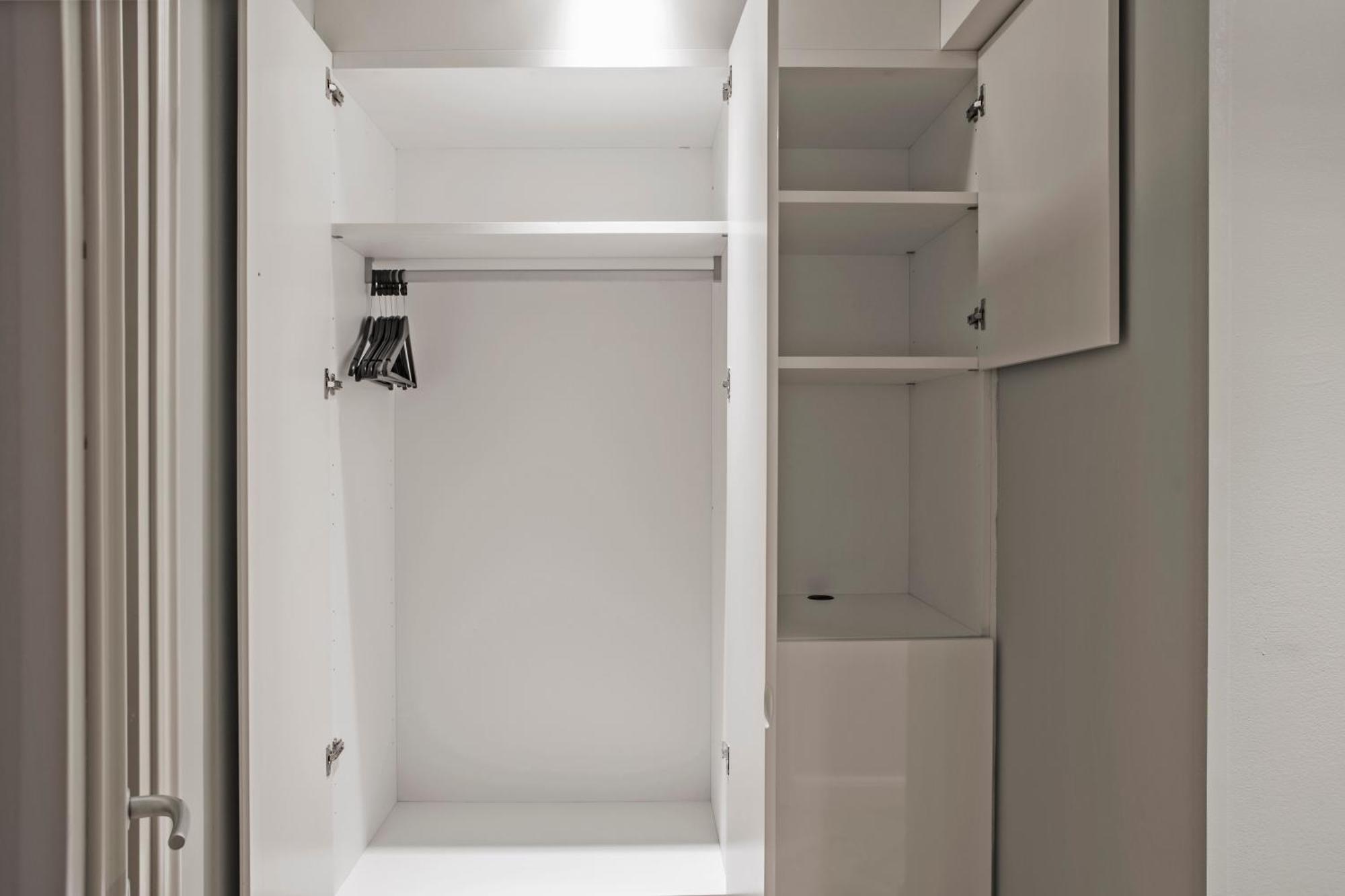 Extra Large Studio Kitchenette Extra Bed
