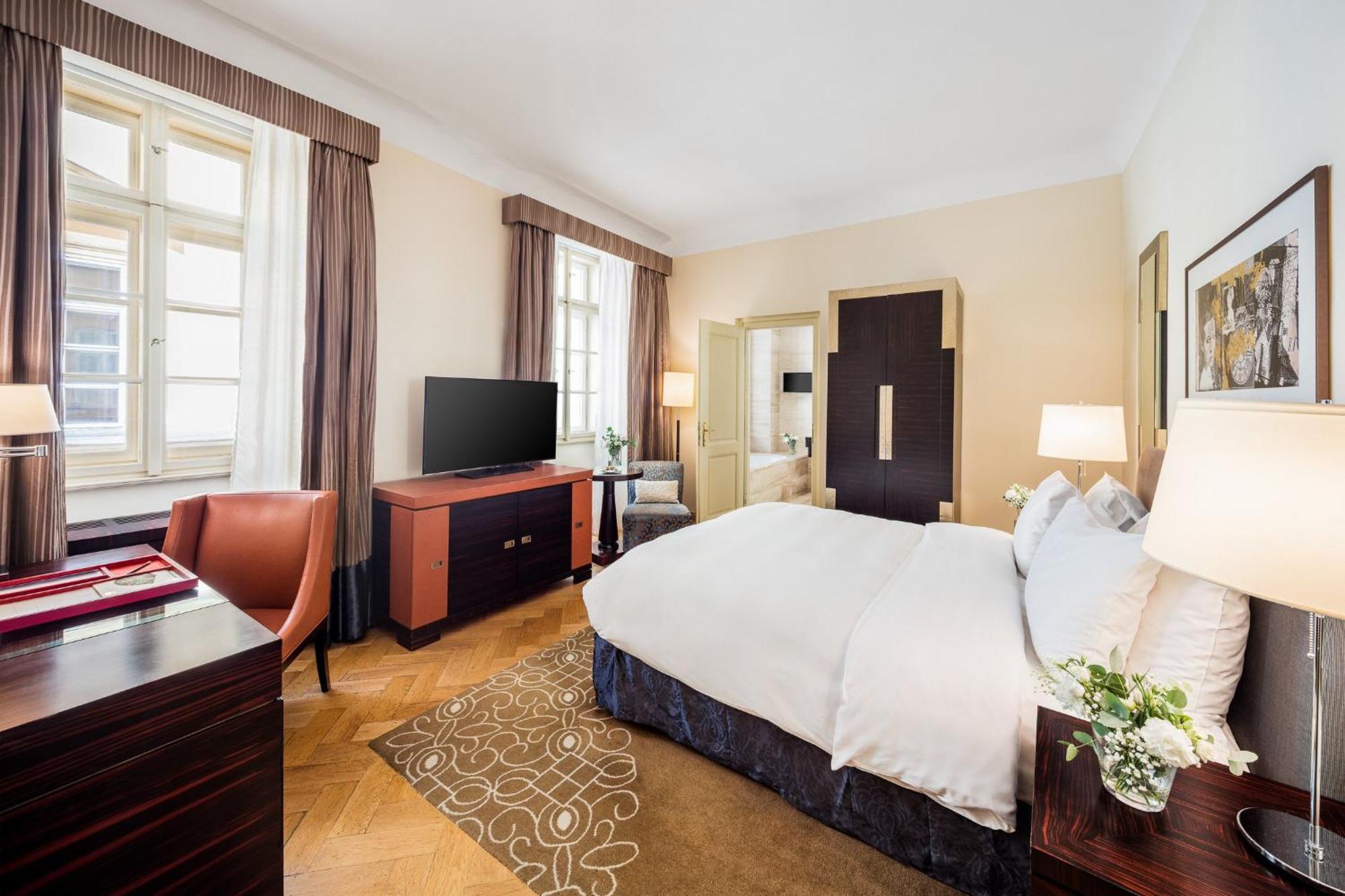 Superior Zimmer mit Kingsize-Bett